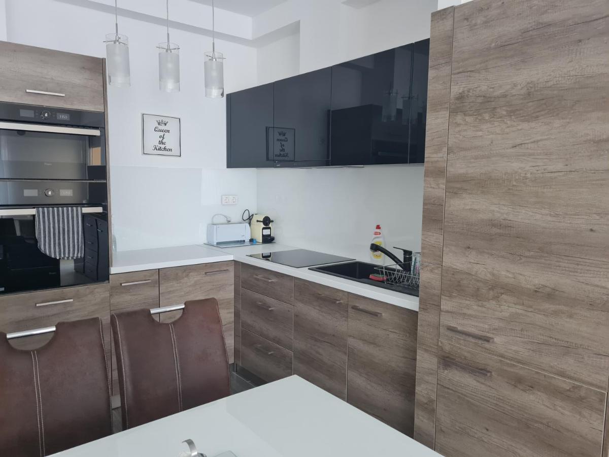 Appartamento Urban Apartman Miskolc Esterno foto