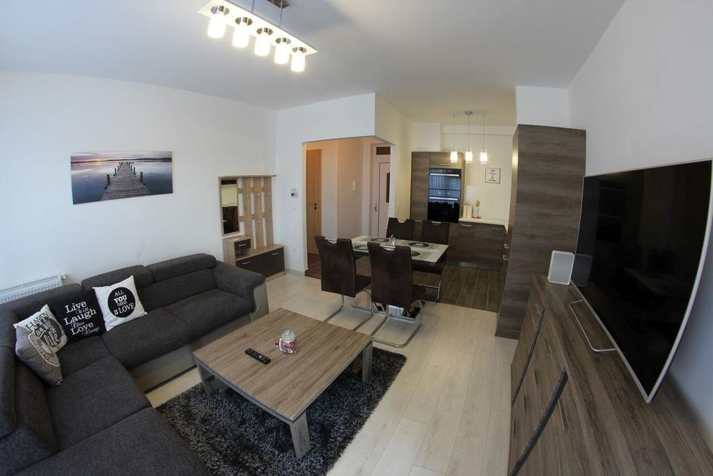 Appartamento Urban Apartman Miskolc Esterno foto