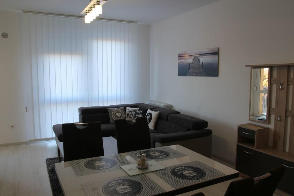 Appartamento Urban Apartman Miskolc Esterno foto